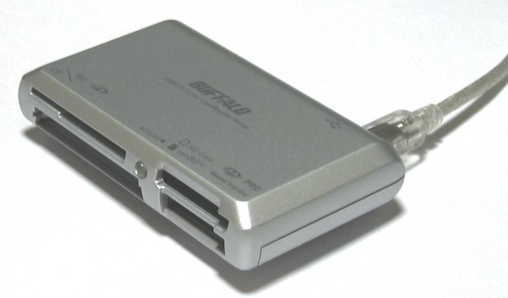 Устройство для чтения. Silver line SD-887 Card Reader. Персональное устройство чтения.